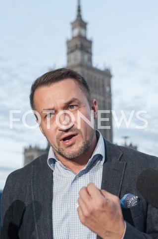  28.09.2018 WARSZAWA<br />BRIEFING PRASOWY PIOTRA GUZIALA KANDYDATA NA WICEPREZYDENTA WARSZAWY NA TEMAT KRAKOWSKICH DOKONAN RAFALA TRZASKOWSKIEGO<br />N/Z PIOTR GUZIAL<br /> 