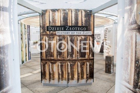  28.09.2019 WARSZAWA<br />PREZENTACJA ZAPOWIADAJACA POLSKA WYSTAWE GOSPODARCZA<br />N/Z WYSTAWA NAPIS DZIEJE ZLOTEGO<br /> 