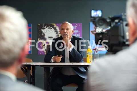  30.09.2018 WARSZAWA<br />SPOTKANIE KANDYDATA NA PREZYDENTA WARSZAWY JANUSZA KORWIN MIKKEGO Z WYBORCAMI<br />N/Z JANUSZ KORWIN MIKKE<br /> 