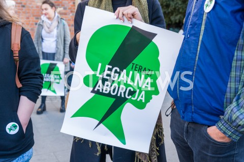  30.09.2018 WARSZAWA<br />SWIATOWY DZIEN BEZPIECZNEJ ABORCJI<br />N/Z UCZESTNICY<br /> 