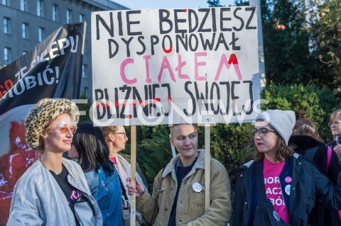  30.09.2018 WARSZAWA<br />SWIATOWY DZIEN BEZPIECZNEJ ABORCJI<br />N/Z UCZESTNICY<br /> 