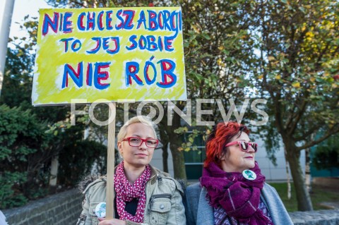  30.09.2018 WARSZAWA<br />SWIATOWY DZIEN BEZPIECZNEJ ABORCJI<br />N/Z UCZESTNICY<br /> 