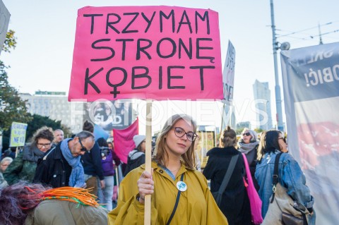  30.09.2018 WARSZAWA<br />SWIATOWY DZIEN BEZPIECZNEJ ABORCJI<br />N/Z UCZESTNICY<br /> 