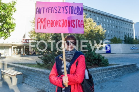  30.09.2018 WARSZAWA<br />SWIATOWY DZIEN BEZPIECZNEJ ABORCJI<br />N/Z UCZESTNICY<br /> 