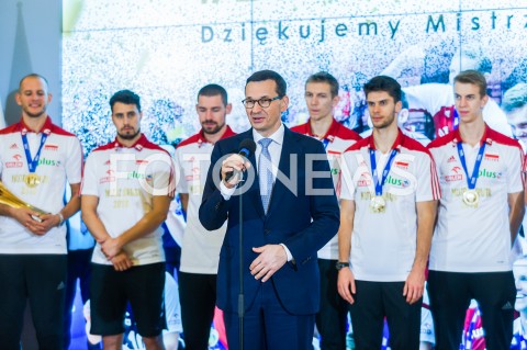  01.10.2018 WARSZAWA<br />SPOTKANIE PREMIERA Z MISTRZAMI SWIATA W PILCE SIATKOWEJ MEZCZYZN 2018<br />N/Z PREMIER MATEUSZ MORAWIECKI<br /> 