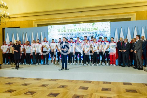  01.10.2018 WARSZAWA<br />SPOTKANIE PREMIERA Z MISTRZAMI SWIATA W PILCE SIATKOWEJ MEZCZYZN 2018<br />N/Z PREMIER MATEUSZ MORAWIECKI<br /> 