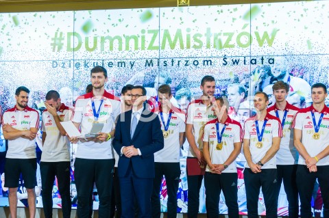  01.10.2018 WARSZAWA<br />SPOTKANIE PREMIERA Z MISTRZAMI SWIATA W PILCE SIATKOWEJ MEZCZYZN 2018<br />N/Z PREMIER MATEUSZ MORAWIECKI<br /> 