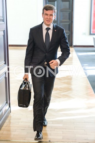  02.10.2018 WARSZAWA<br />POSIEDZENIE RADY MINISTROW<br />N/Z WITOLD BANKA<br /> 