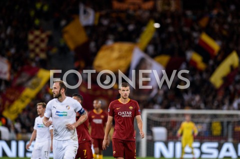  02.10.2018 ROMA / RZYM<br />
PILKA NOZNA - MECZ FAZY GRUPOWEJ LIGI MISTRZOW 2018/2019<br />
FOOTBALL - CHAMPIONS LEAGUE MATCH GROUP STAGE <br />
AS ROMA - VIKTORIA PLZEN<br />
N/Z EDIN DZEKO PORTRET PORTRAIT SYLWETKA<br />
 