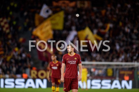  02.10.2018 ROMA / RZYM<br />
PILKA NOZNA - MECZ FAZY GRUPOWEJ LIGI MISTRZOW 2018/2019<br />
FOOTBALL - CHAMPIONS LEAGUE MATCH GROUP STAGE <br />
AS ROMA - VIKTORIA PLZEN<br />
N/Z EDIN DZEKO PORTRET PORTRAIT SYLWETKA<br />
 