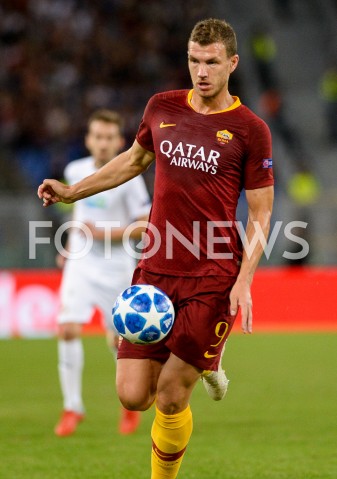  02.10.2018 ROMA / RZYM<br />
PILKA NOZNA - MECZ FAZY GRUPOWEJ LIGI MISTRZOW 2018/2019<br />
FOOTBALL - CHAMPIONS LEAGUE MATCH GROUP STAGE <br />
AS ROMA - VIKTORIA PLZEN<br />
N/Z EDIN DZEKO PORTRET PORTRAIT SYLWETKA<br />
 