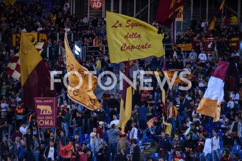  02.10.2018 ROMA / RZYM<br />
PILKA NOZNA - MECZ FAZY GRUPOWEJ LIGI MISTRZOW 2018/2019<br />
FOOTBALL - CHAMPIONS LEAGUE MATCH GROUP STAGE <br />
AS ROMA - VIKTORIA PLZEN<br />
N/Z KIBICE AS ROMA FLAGI TRANSPARENTY<br />
 