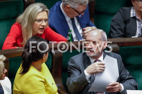  04.10.2018 WARSZAWA SEJM <br />POSIEDZENIE SEJMU <br />N/Z ANTONI MACIEREWICZ MALGORZATA WASSERMANN IZABELA KLOC<br /> 