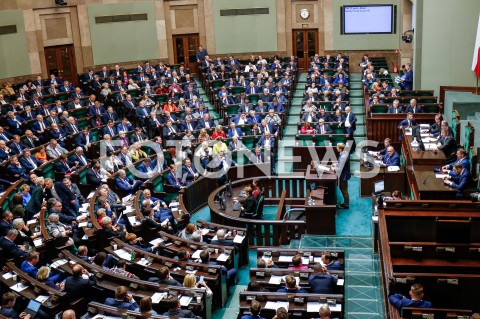  04.10.2018 WARSZAWA SEJM <br />POSIEDZENIE SEJMU <br />N/Z KAMERA TELEWIZJA TV KAMERY ZDJECIE ILUSTRACYJNE SALA OBRAD POSLOWIE WIDOK VIEW<br /> 