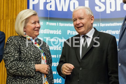  06.10.2018 KROSNO <br />SPOTKANIE WYBORCZE PREZESA PIS JAROSLAWA KACZYNSKIEGO Z MIESZKANCAMI KROSNA <br />N/Z JAROSLAW KACZYNSKI ALICJA ZAJAC<br /> 