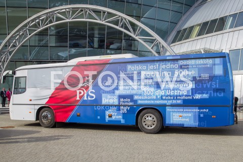  07.10.2018 RZESZOW ( JASIONKA )<br />SPOTKANIE WYBORCZE PIS Z UDZIALEM PREMIERA MATEUSZA MORAWIECKIEGO I PREZESA PIS JAROSLAWA KACZYNSKIEGO <br />N/Z PISOBUS AUTOBUS AUTOKAR<br /> 