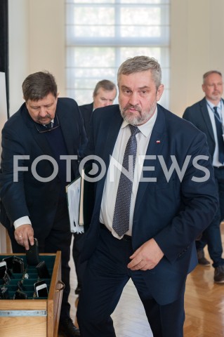  09.10.2018 WARSZAWA<br />POSIEDZENIE RADY MINISTROW<br />N/Z JAN KRZYSZTOF ARDANOWSKI GRZEGORZ SCHREIBER<br /> 