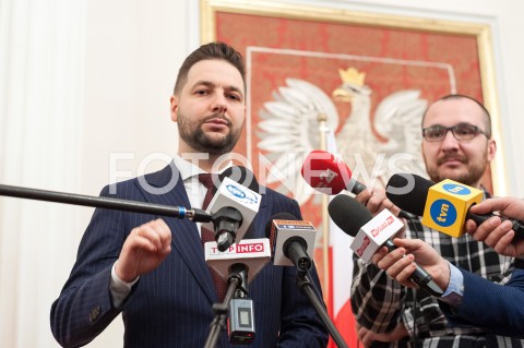  10.10.2018 WARSZAWA<br />BRIEFING PATRYKA JAKIEGO NA TEMAT NOWYCH ZOBOWIAZAN BUDOWA NOWYCH PARKINGOW W WARSZAWIE<br />N/Z PATRYK JAKI<br /> 