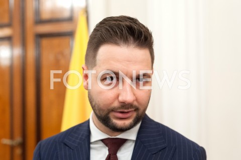  10.10.2018 WARSZAWA<br />BRIEFING PATRYKA JAKIEGO NA TEMAT NOWYCH ZOBOWIAZAN BUDOWA NOWYCH PARKINGOW W WARSZAWIE<br />N/Z PATRYK JAKI<br /> 