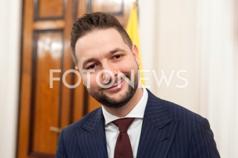  10.10.2018 WARSZAWA<br />BRIEFING PATRYKA JAKIEGO NA TEMAT NOWYCH ZOBOWIAZAN BUDOWA NOWYCH PARKINGOW W WARSZAWIE<br />N/Z PATRYK JAKI<br /> 