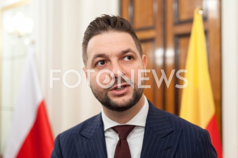  10.10.2018 WARSZAWA<br />BRIEFING PATRYKA JAKIEGO NA TEMAT NOWYCH ZOBOWIAZAN BUDOWA NOWYCH PARKINGOW W WARSZAWIE<br />N/Z PATRYK JAKI<br /> 