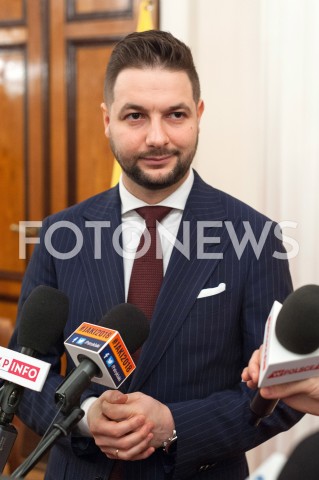  10.10.2018 WARSZAWA<br />BRIEFING PATRYKA JAKIEGO NA TEMAT NOWYCH ZOBOWIAZAN BUDOWA NOWYCH PARKINGOW W WARSZAWIE<br />N/Z PATRYK JAKI<br /> 