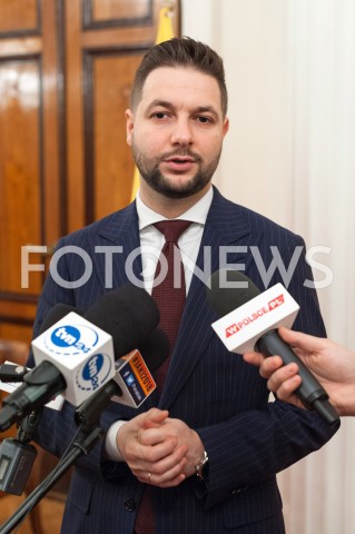  10.10.2018 WARSZAWA<br />BRIEFING PATRYKA JAKIEGO NA TEMAT NOWYCH ZOBOWIAZAN BUDOWA NOWYCH PARKINGOW W WARSZAWIE<br />N/Z PATRYK JAKI<br /> 