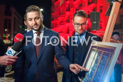  10.10.2018 WARSZAWA<br />SPACER PATRYKA JAKIEGO PO ULICY POZNANSKIEJ<br />N/Z PATRYK JAKI TOMASZ POREBA<br /> 