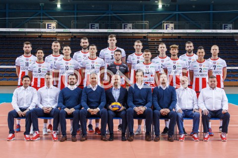  10.10.2018 RZESZOW <br />
SESJA ZDJECIOWA SIATKARZY ASSECO RESOVIA<br />
SEZON 2018/2019<br />
N/Z DAWID DRYJA LUKASZ PERLOWSKI MARCIN MOZDZONEK BARTLOMIEJ LEMANSKI DAMIAN SCHULZ DAVID SMITH MATEUSZ MIKA JAKUB JAROSZ RAFAEL REDWITZ NICOLAS SZERSZEN RAFAL BUSZEK LUKE PERRY MATEUSZ MASLOWSKI THIBAULT ROSSARD KAWIKA SHOJI SEBASTIANO CHITTOLINI MACIEJ PAJAK LUCIO ORO ANDRZEJ KOWAL MARCIN OGONOWSKI WOJCIECH GROSZEK SERGIUSZ RUSZEL MATEUSZ PRZYSTAS<br />
 