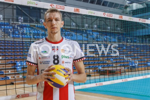  10.10.2018 RZESZOW <br />
SESJA ZDJECIOWA SIATKARZY ASSECO RESOVIA<br />
SEZON 2018/2019<br />
N/Z DAMIAN SCHULZ<br />
 