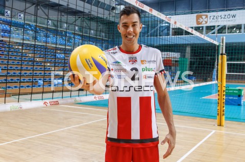  10.10.2018 RZESZOW <br />
SESJA ZDJECIOWA SIATKARZY ASSECO RESOVIA<br />
SEZON 2018/2019<br />
N/Z KAWIKA SHOJI<br />
 