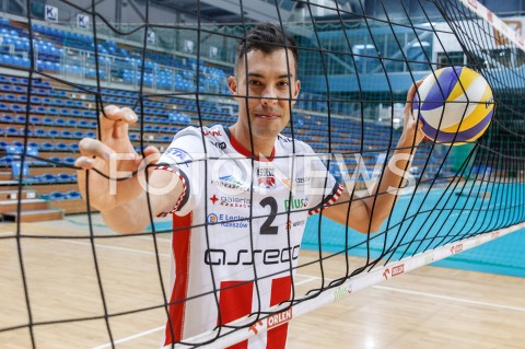  10.10.2018 RZESZOW <br />
SESJA ZDJECIOWA SIATKARZY ASSECO RESOVIA<br />
SEZON 2018/2019<br />
N/Z KAWIKA SHOJI<br />
 