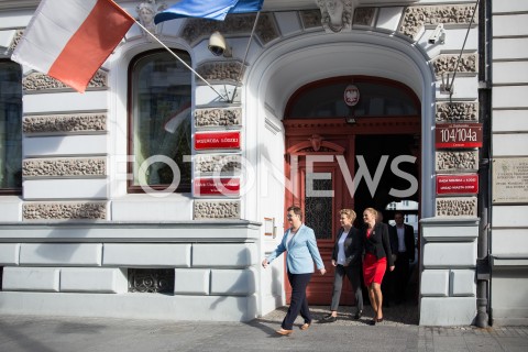  11.10.2018 LODZ<br />
KONFERENCJA LIDEROW KOALICJI OBYWATELSKIEJ I HANNY ZDANOWSKIEJ W LODZI<br />
N/Z HANNA ZDANOWSKA GRZEGORZ SCHETYNA BARBARA NOWICKA KATARZYNA LUBNAUER<br />
 