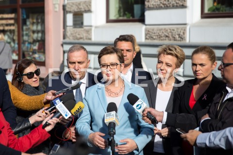  11.10.2018 LODZ<br />
KONFERENCJA LIDEROW KOALICJI OBYWATELSKIEJ I HANNY ZDANOWSKIEJ W LODZI<br />
N/Z HANNA ZDANOWSKA GRZEGORZ SCHETYNA BARBARA NOWICKA KATARZYNA LUBNAUER<br />
 