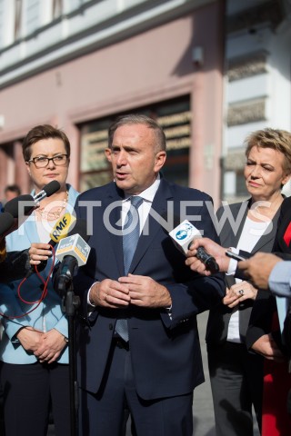 11.10.2018 LODZ<br />
KONFERENCJA LIDEROW KOALICJI OBYWATELSKIEJ I HANNY ZDANOWSKIEJ W LODZI<br />
N/Z HANNA ZDANOWSKA GRZEGORZ SCHETYNA BARBARA NOWICKA KATARZYNA LUBNAUER<br />
 
