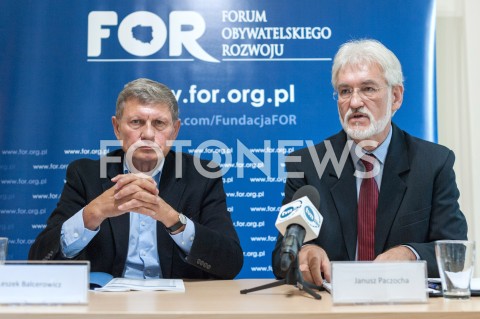 Konferencja na temat demontażu samorządu w Polsce w Warszawie