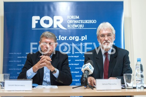  12.10.2018 WARSZAWA<br />KONFERENCJA FORUM OBYWATELSKIEGO ROZWOJU FOR NA TEMAT DEMONTAZU SAMORZADU W POLSCE<br />N/Z LESZEK BALCEROWICZ JANUSZ PACZOCHA<br /> 