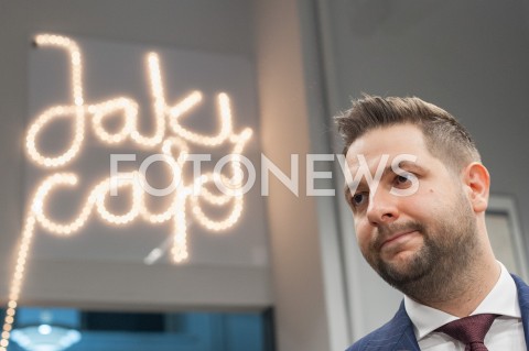  15.10.2018 WARSZAWA<br />BRIEFING PRASOWY PATRYKA JAKIEGO NA TEMAT KOMUNIKACJI W MADRYCIE<br />N/Z PATRYK JAKI<br /> 