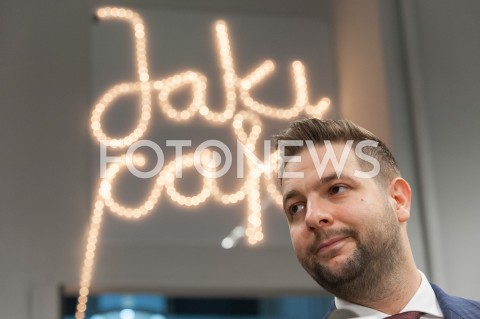  15.10.2018 WARSZAWA<br />BRIEFING PRASOWY PATRYKA JAKIEGO NA TEMAT KOMUNIKACJI W MADRYCIE<br />N/Z PATRYK JAKI<br /> 