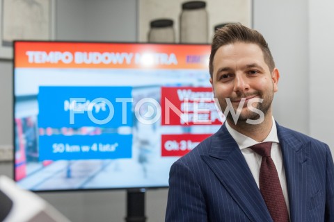  15.10.2018 WARSZAWA<br />BRIEFING PRASOWY PATRYKA JAKIEGO NA TEMAT KOMUNIKACJI W MADRYCIE<br />N/Z PATRYK JAKI<br /> 