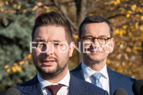 Briefing Patryka Jakiego i premiera Mateusza Morawieckiego w Warszawie