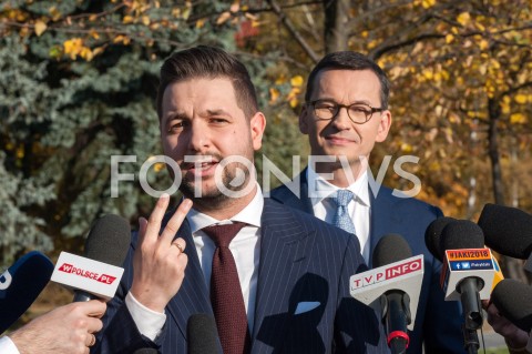  17.10.2018 WARSZAWA<br />BRIEFING PRASOWY PATRYKA JAKIEGO ORAZ PREMIERA MATEUSZA MORAWIECKIEGO W WARSZAWIE<br />N/Z PATRYK JAKI PREMIER MATEUSZ MORAWIECKI<br /> 