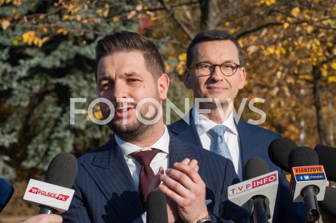  17.10.2018 WARSZAWA<br />BRIEFING PRASOWY PATRYKA JAKIEGO ORAZ PREMIERA MATEUSZA MORAWIECKIEGO W WARSZAWIE<br />N/Z PATRYK JAKI PREMIER MATEUSZ MORAWIECKI<br /> 