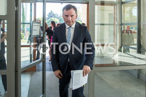  17.10.2018 RZESZOW<br />KONFERENCJA PRASOWA MINISTRA SPRAWIEDLIWOSCI ZBIGNIEWA ZIOBRO PRZED URZEDEM MARSZALKOWSKIM W RZESZOWIE<br />N/Z ZBIGNIEW ZIOBRO<br /> 