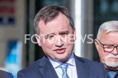  17.10.2018 RZESZOW<br />KONFERENCJA PRASOWA MINISTRA SPRAWIEDLIWOSCI ZBIGNIEWA ZIOBRO PRZED URZEDEM MARSZALKOWSKIM W RZESZOWIE<br />N/Z ZBIGNIEW ZIOBRO<br /> 