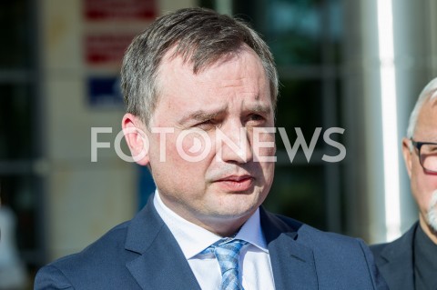  17.10.2018 RZESZOW<br />KONFERENCJA PRASOWA MINISTRA SPRAWIEDLIWOSCI ZBIGNIEWA ZIOBRO PRZED URZEDEM MARSZALKOWSKIM W RZESZOWIE<br />N/Z ZBIGNIEW ZIOBRO<br /> 