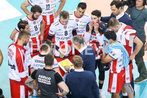  17.10.2018 RZESZOW<br />
SIATKOWKA PLUSLIGA 2018/2019 MEN VOLLEYBALL POLAND POLISH PLUS LIGA LEAGUE SEASON 2018/2019<br />
MECZ ASSECO RESOVIA RZESZOW - ONICO WARSZAWA <br />
N/Z ANDRZEJ KOWAL - I TRENER ( HEAD COACH ) DAMIAN SCHULZ LUKE PERRY KAWIKA SHOJI ZAWODNICY <br />
 