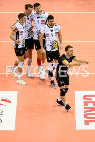  17.10.2018 GDANSK<br />
SIATKOWKA - PLUS LIGA SEZON 2018/2019<br />
MECZ TREFL GDANSK - GKS KATOWICE<br />
N/Z TREFL GDANSK RADOSC MACIEJ OLENDEREK MARCIN JANUSZ PIOTR NOWAKOWSKI MACIEJ MUZAJ PIOTR NOWAKOWSKI<br />
 