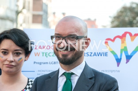  18.10.2018 WARSZAWA<br />PODPISANIE DEKLARACJI PROGRAM LGBT+<br />N/Z SEBASTIAN WIERZBICKI ANNA MARIA ZUKOWSKA<br /> 