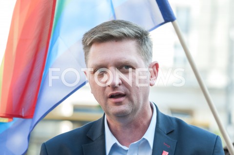  18.10.2018 WARSZAWA<br />PODPISANIE DEKLARACJI PROGRAM LGBT+<br />N/Z ANDRZEJ ROZENEK<br /> 